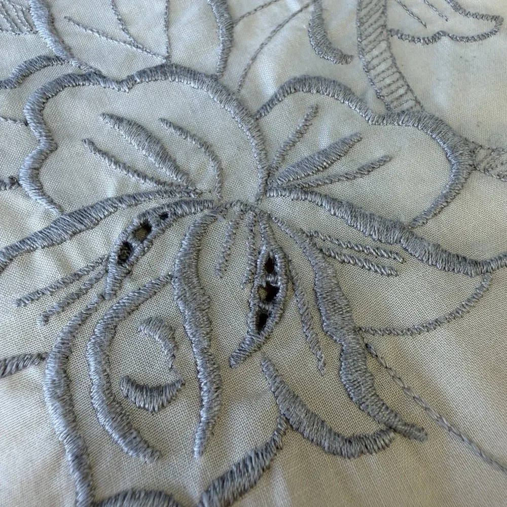Vtg Linen Gray Floral Hand Embroidery Scalloped Edge CutWork Tablecloth 64 X 80